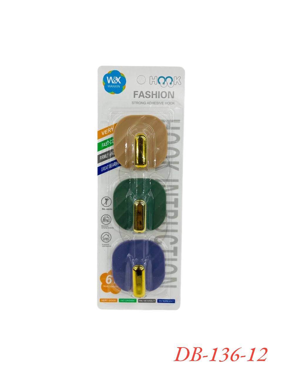 Крючки пластиковые DB-136-12 Разноцветный