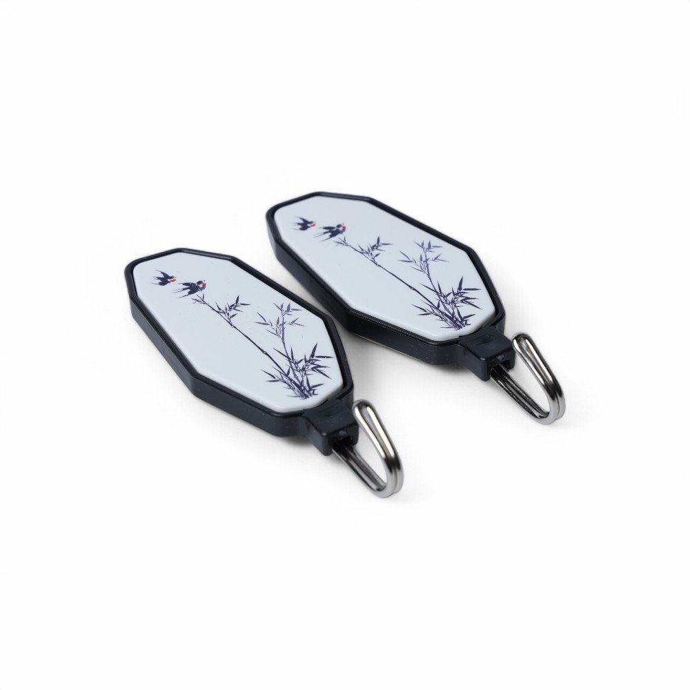 Крючки пластиковые DB-80-12 Разноцветный